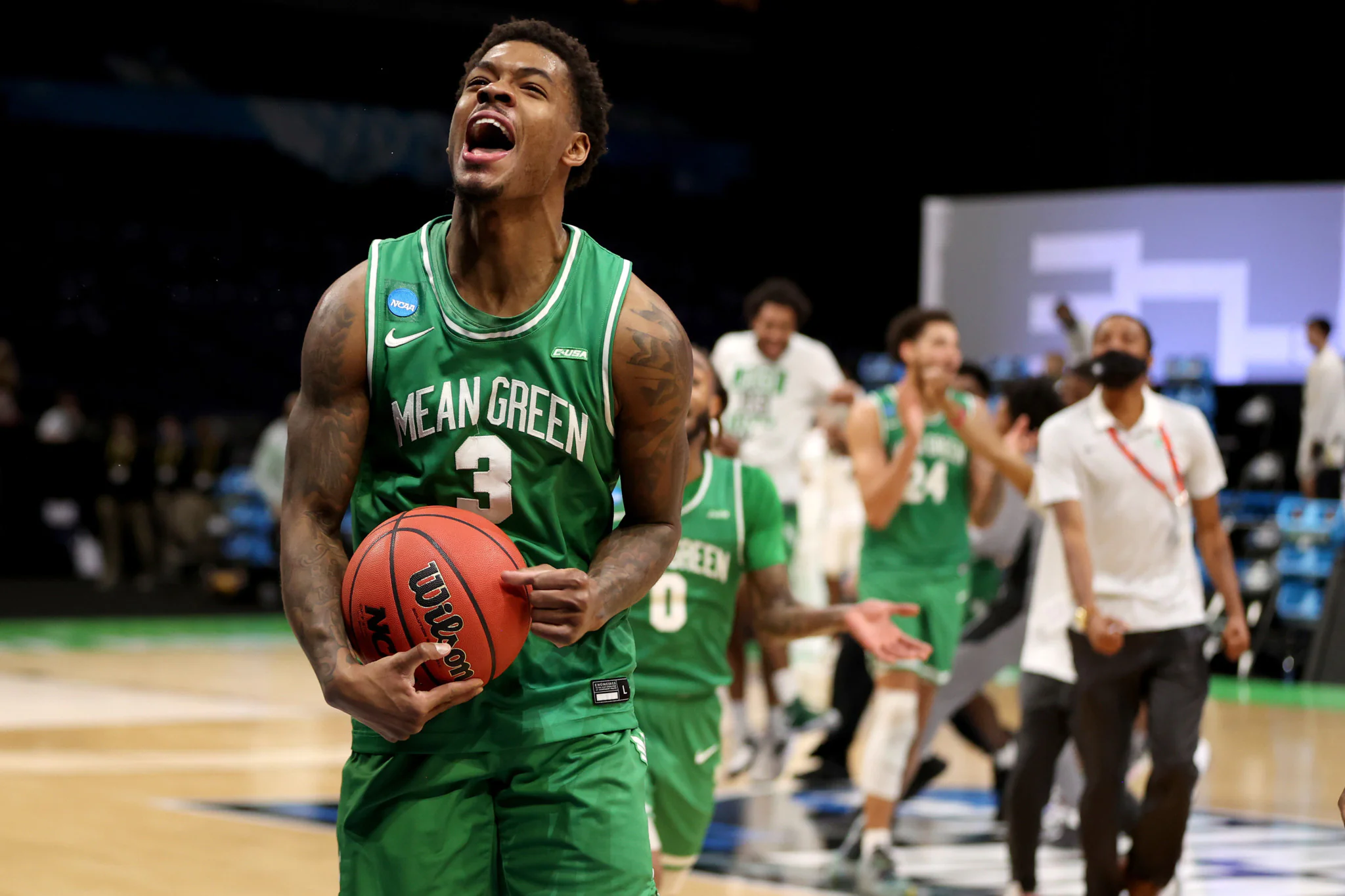 North Texas Mean Green winning